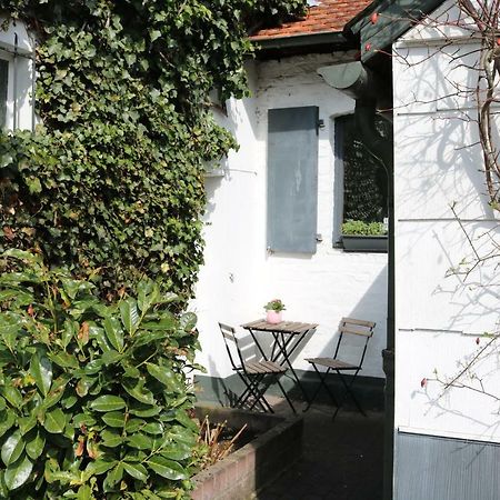 Kleines, Gemuetliches Haeuschen Apartment Monchengladbach Ngoại thất bức ảnh